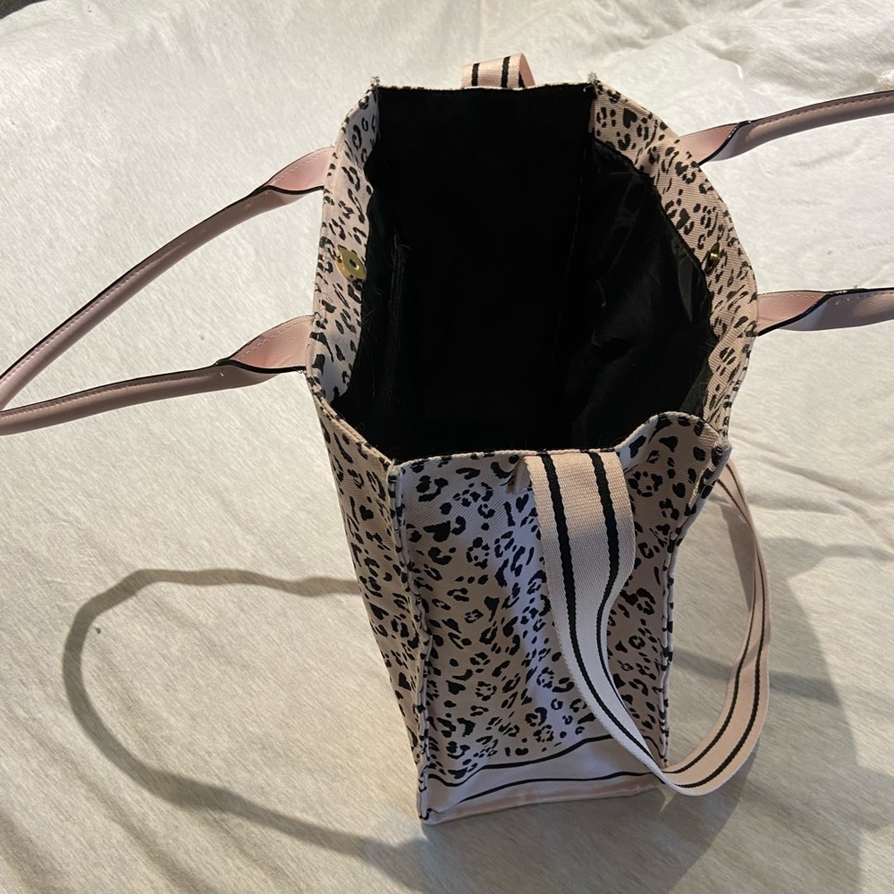 Tote - Picture 2 of 4